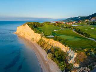 Курортные отели Thracian Cliffs Golf & Beach Resort Каварна