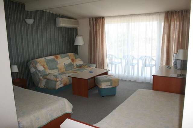 Отель Mirana Family Hotel Бургас-48
