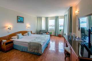 Фото номер Hotel Villa List Двухместный номер с 1 кроватью или 2 отдельными кроватями и видом на море