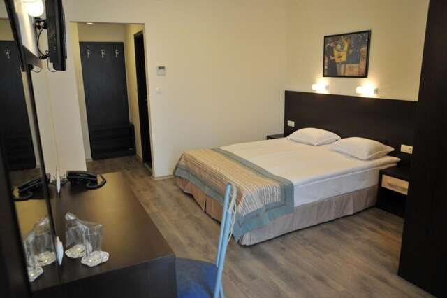 Отель Hotel Burgas Free University Бургас-3