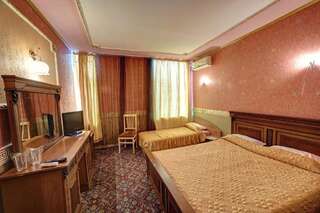 Фото Отель Hotel Izvora город Русе (60)