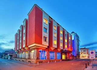 Отель Hotel Palas Казанлык