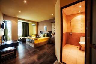 Фото номер Hotel Trakart Residence Двухместный номер Делюкс с 1 кроватью или 2 отдельными кроватями