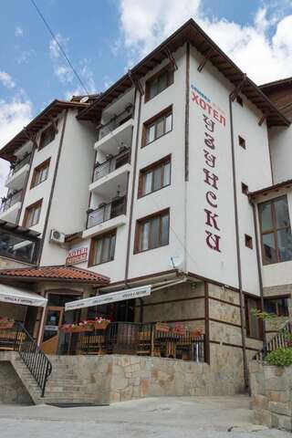 Отель Hotel Uzunski Смолян