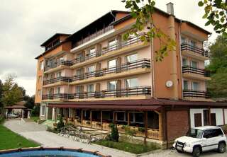 Отель Family Hotel Lipite Tipchenitsa