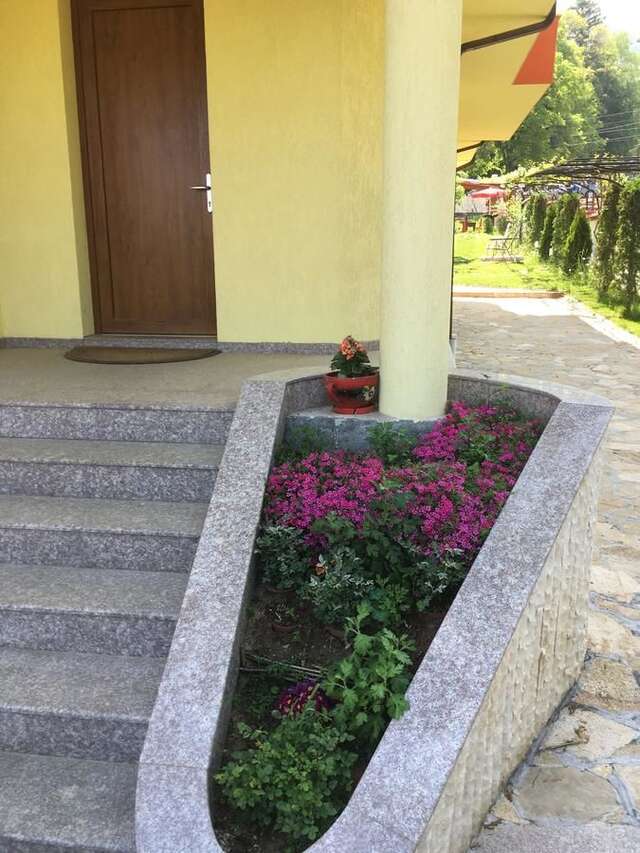 Гостевой дом Kot Garden Guest House Сапарева-Баня-26