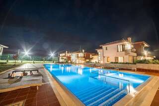 Виллы Villas in Complex Trakiyskiy Bryag