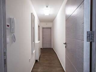 Фото номер Caro Apartments & Rooms Двухместный номер Делюкс с 2 отдельными кроватями