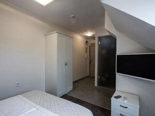 Фото номер Caro Apartments & Rooms Бюджетный двухместный номер с 1 кроватью - Мансарда (без балкона)