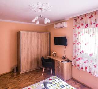 Фото  Two Bedroom Apartment Downtown Ivanovi город Варна (12)