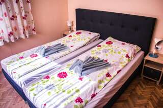 Фото  Two Bedroom Apartment Downtown Ivanovi город Варна (13)