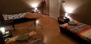 Проживание в семье Private room in the heart of Sofia София Общий 4-местный номер для мужчин и женщин-1