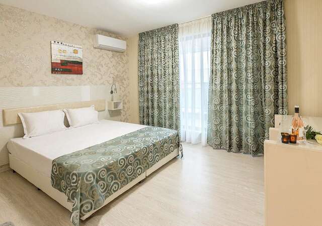 Отель Hotel Capri Пловдив-14