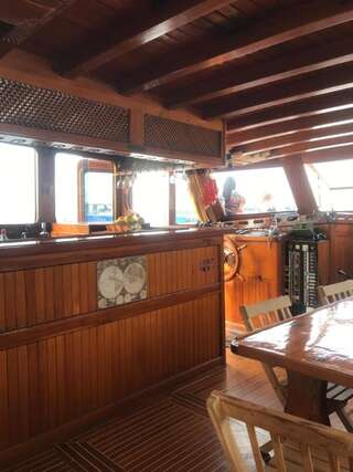 Фото  яхта за гости Eternal Flame город Созополь (9)