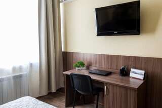 Гостиница Аристоль Уфа Стандарт с двуспальной кроватью коттеджного типа по отдельному адресу Кисловодская 40-4