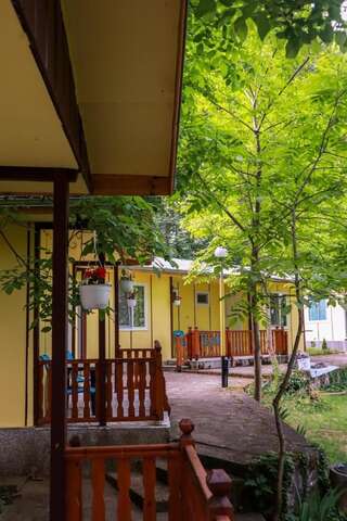 Дома для отпуска 23 persons Bungalow in the heart of nature and family facilities Kamena