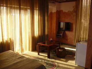 Фото номер Mayisyan Kamurdj Hotel Двухместный номер Делюкс с 1 кроватью