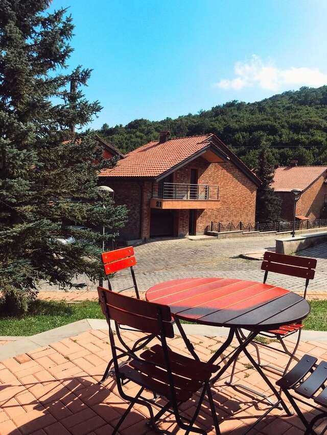 Комплексы для отдыха с коттеджами/бунгало Teghenis Holiday Home Цахкадзор-24