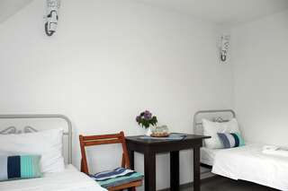 Отели типа «постель и завтрак» Toon Armeni Guest House Дилижан Двухместный номер эконом-класса с 2 отдельными кроватями-3