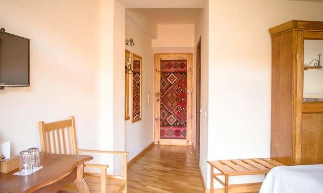 Отель Hotel Mirhav Горис-44