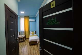 Отель Alex Hotel Ереван Двухместный номер с двумя односпальными кроватями-4