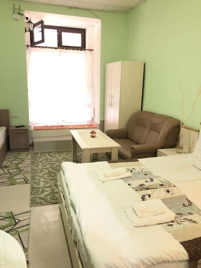 Гостевой дом Lind Hostel and Guest House Гюмри-20