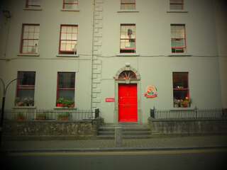 Хостелы Kilkenny Tourist Hostel Килкенни