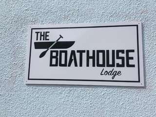 Лоджи The Boathouse Lodge Hostel Бандоран