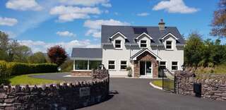 Отели типа «постель и завтрак» Mountain View Bed & Breakfast, Kenmare, Co. Kerry, Ireland Кенмэр