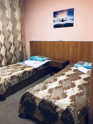 Гостиница Азалия Казань Стандартный двухместный номер с 2 отдельными кроватями-4