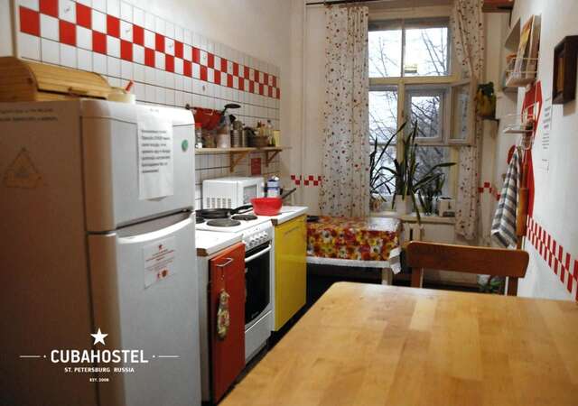 Хостелы Cuba Hostel Санкт-Петербург-19