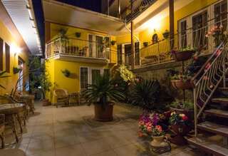 Гостевой дом Светлый дворик Судак