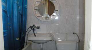 Фото номер Centralnaya Двухместный номер с 2 отдельными кроватями и душем