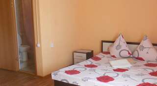 Гостиница Emir Астрахань Улучшенный номер с кроватью размера "king-size"-6