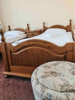 Гостиница Балтика Калининград Двухместный номер категории Бизнес с раздельными кроватями и балконом-2