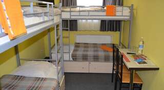 Гостиница Hostel Altshtadt Калининград Кровать в общем четырехместном номере для мужчин и женщин-7