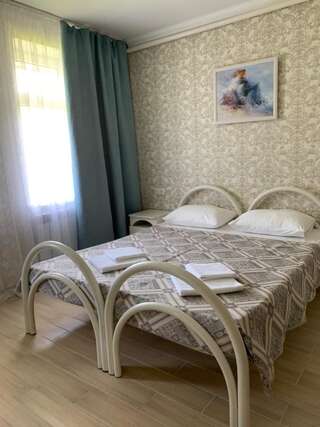 Мини-отель Виктория Лазаревское Двухместный номер с 1 кроватью и балконом-9