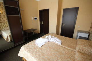 Гостиница Золотая Империя Лазаревское Стандартный двухместный номер с 1 кроватью или 2 отдельными кроватями-2