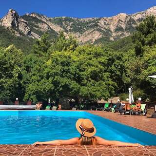 Гостиница Поляна Сказок Ялта