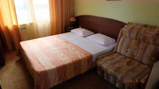 Гостиница AdlerOk Guest House Адлер Трехместный номер-1