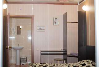 Фото номер Drova Двухместный номер с 2 отдельными кроватями и ванной комнатой