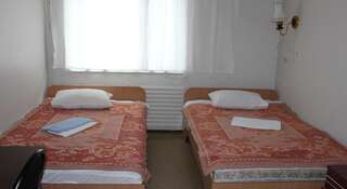 Фото номер Гостиничный комплекс Светогорск Двухместный номер с 2 отдельными кроватями