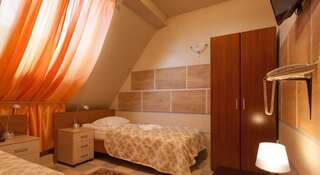 Фото номер Замок Домодедово Бюджетный двухместный номер с 2 отдельными кроватями