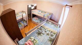 Фото номер Like Hostel Коломна Кровать в общем 6-местном номере для мужчин и женщин