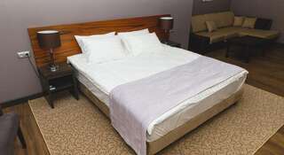 Фото номер Вешки парк Отель Двухместный номер Делюкс с 1 кроватью или 2 отдельными кроватями