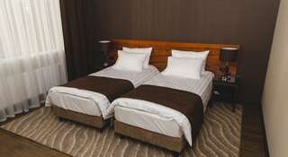 Фото номер Вешки парк Отель Стандартный двухместный номер с 1 кроватью или 2 отдельными кроватями