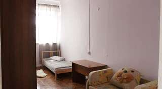 Фото номер Kirovsk.red Односпальная кровать в общем номере