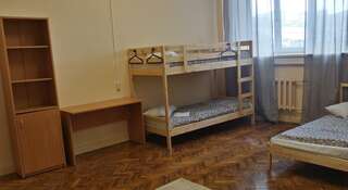 Фото номер Kirovsk.red Спальное место на двухъярусной кровати в общем номере для мужчин и женщин