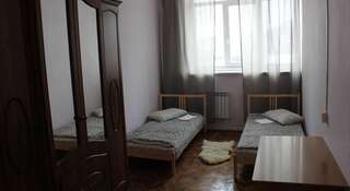 Фото номер Kirovsk.red Односпальная кровать в общем номере