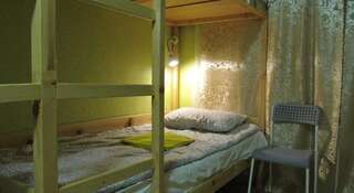 Гостиница Мини Хостел Странник Омск Спальное место на двухъярусной кровати в общем номере для мужчин-6
